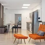 דירה City Apartment *