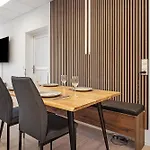 City Apartment דירה