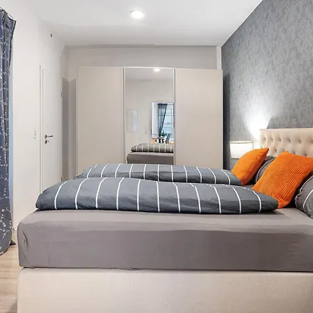 City Apartment *