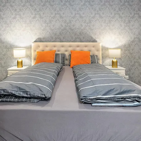 City Apartment Apartman
