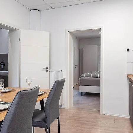 City Apartment *